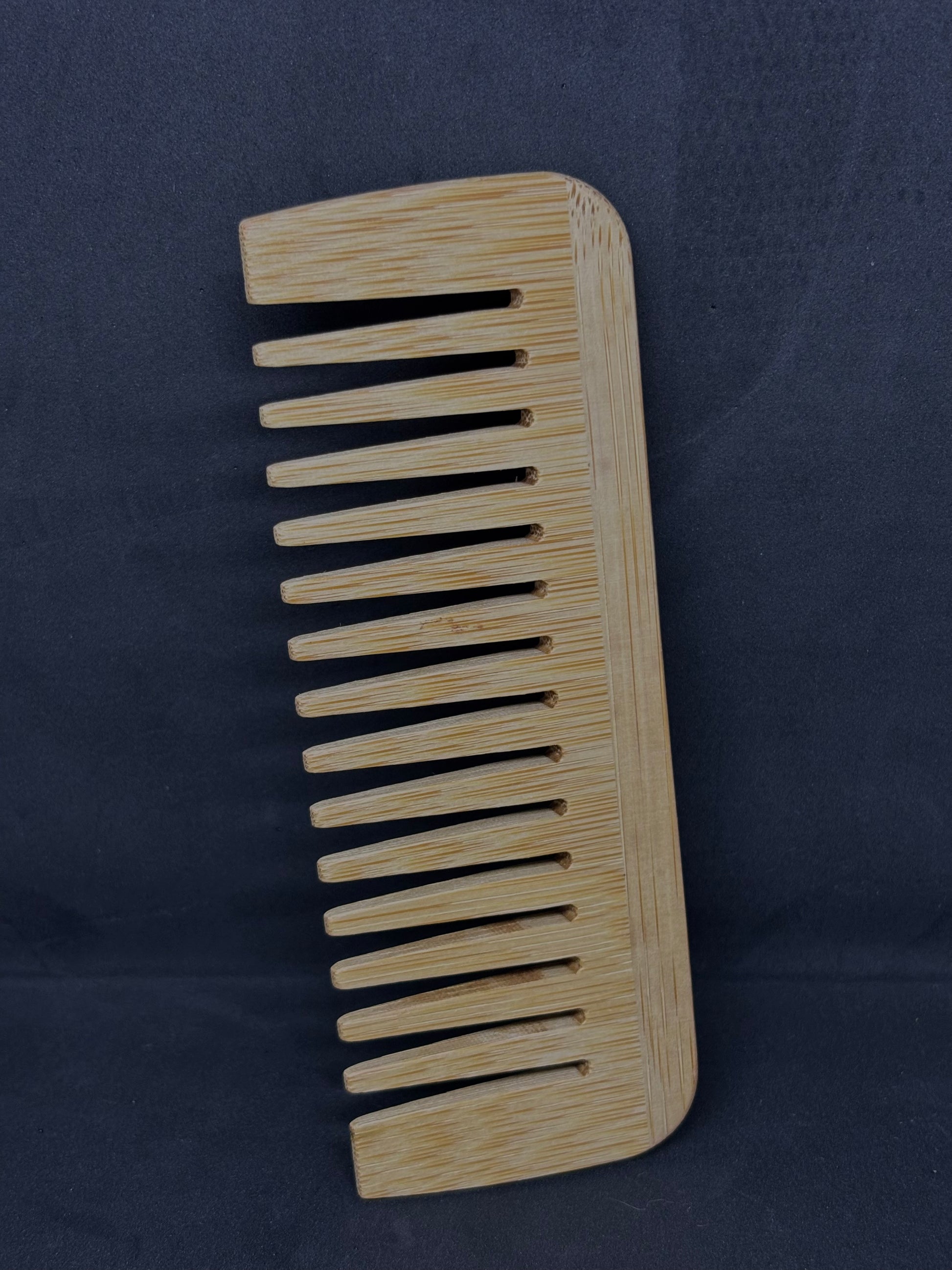 Peigne à dents larges